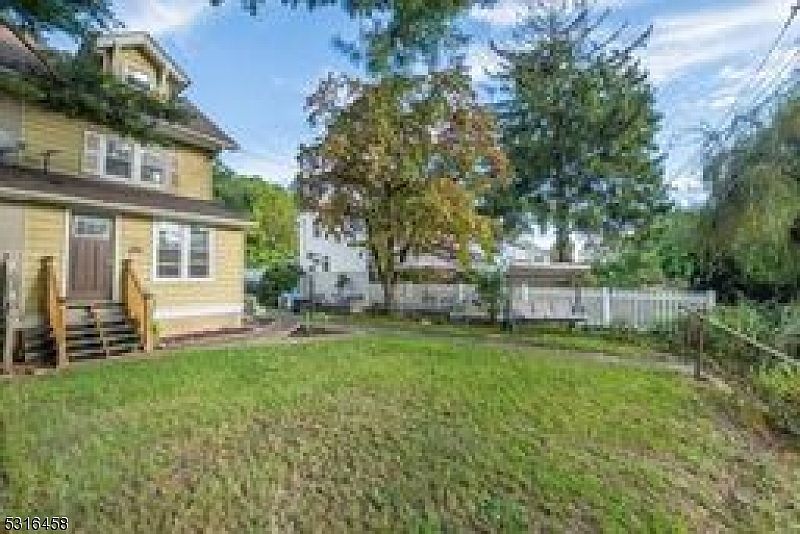 1st image of 15 Ringwood Ave