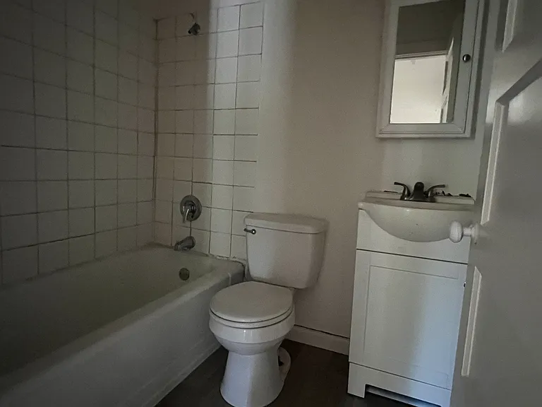 2024 Willow Ave — Photo 5