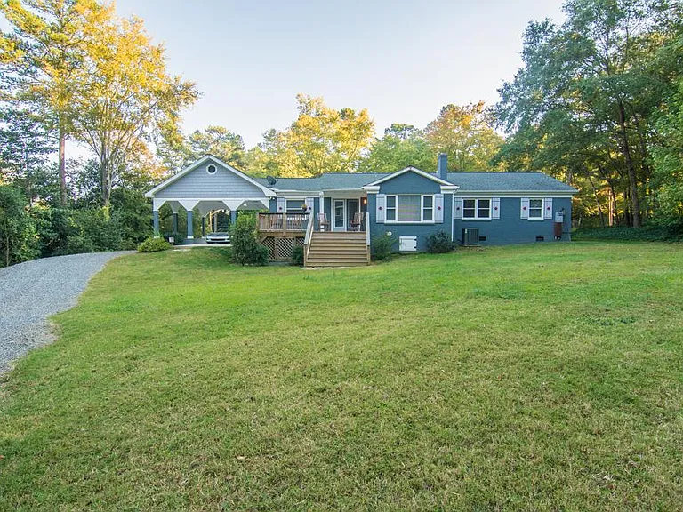 1000 Jefferson Dr — Photo 23