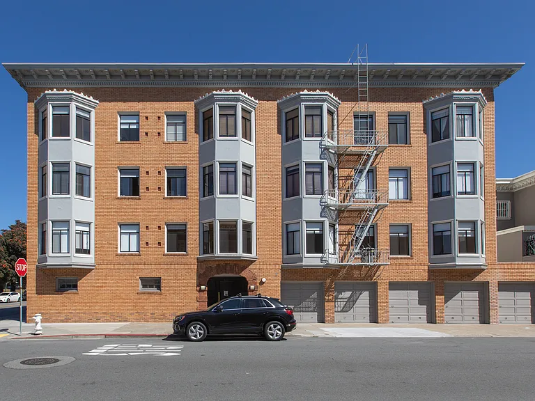 3260 Gough St #101 — Photo 16