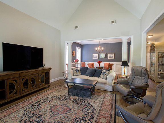 5th image of 3763 Abbeyglen Way