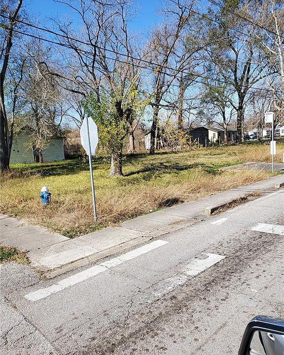 1st image of 6803 De Priest St