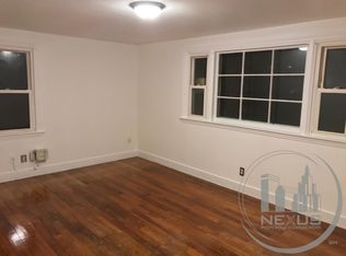 497 Winter St APT 1R, Woonsocket, RI 02895