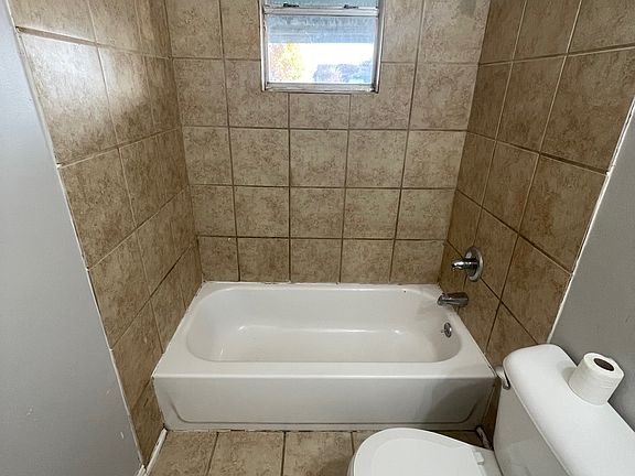 5th image of 5120 Lamesa Ave