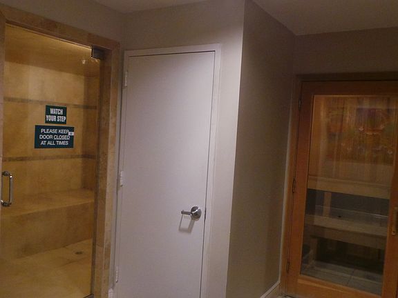 3rd image of 610 Clematis St APT 610