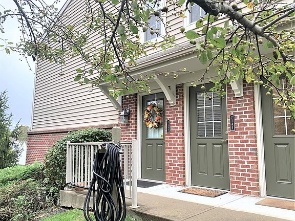 3rd image of 7142 English Dr #2-201
