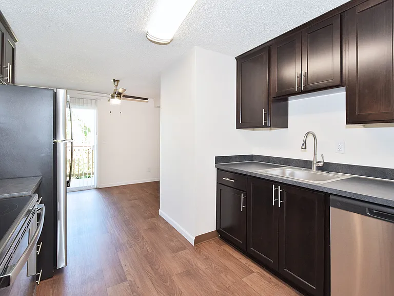 2400 Brookwood — Photo 49