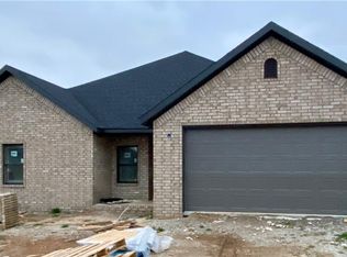 7292 Charlotte Ave, Springdale, AR 72762