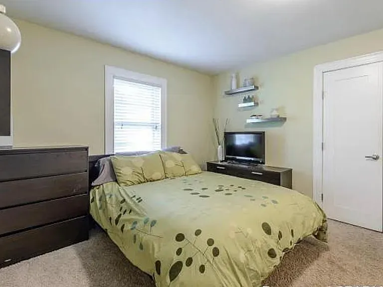 1409 Polk Ave — Photo 8