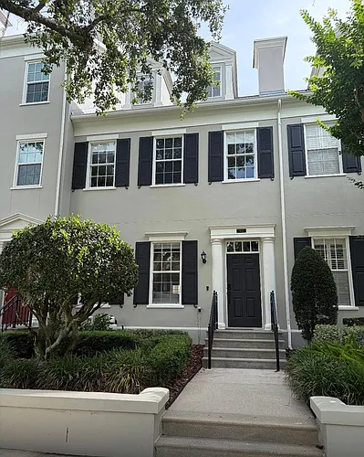 537 Campus St Photo 1