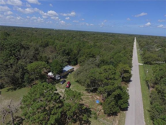 3rd image of 17204 Laura Lee Dr