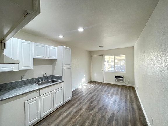 5th image of 500 Dora Guzman Ave #D