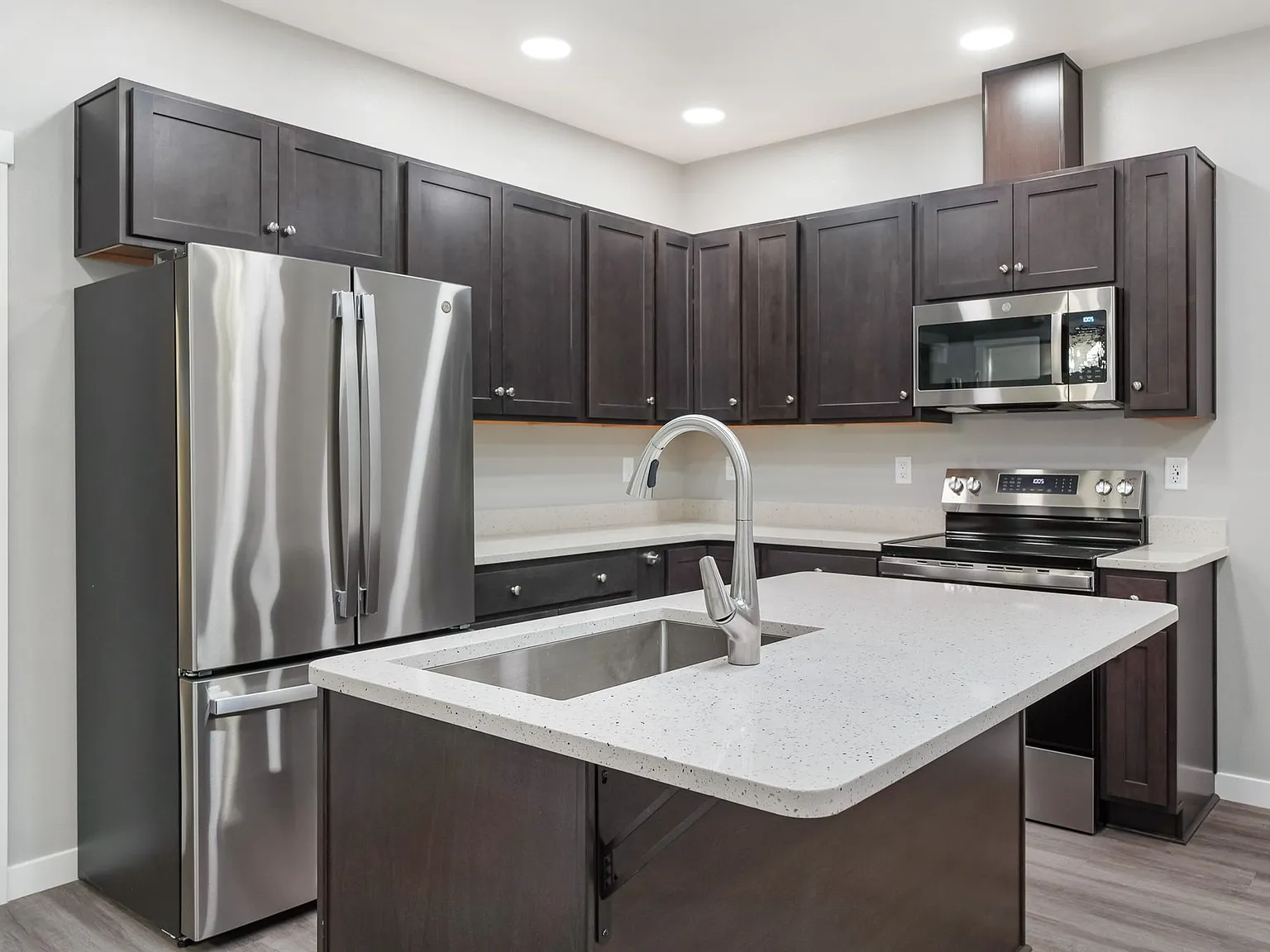 1 bed, 640 sqft, $1,575 — Photo 2