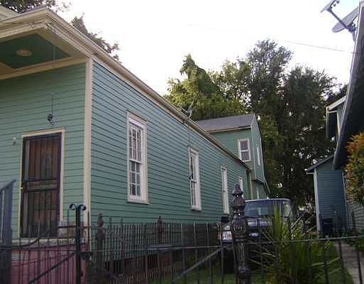 1st image of 2125 Annunciation St