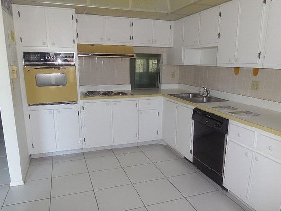2nd image of 5775 Fernley Dr W APT 96