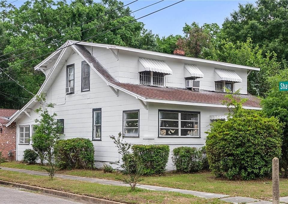 1st image of 851 Marine St