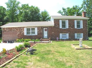 11031 Abbey Ln, Fredericksburg, VA 22407