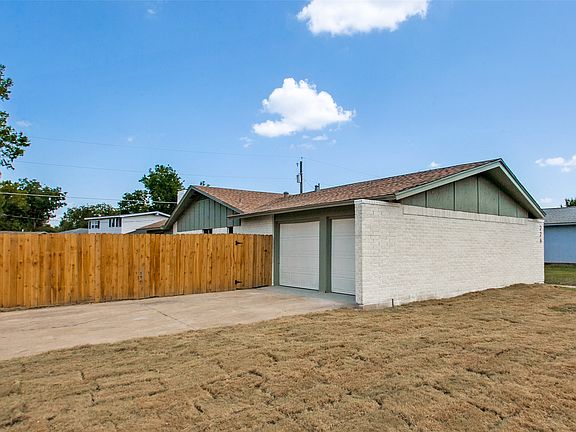 2nd image of 226 N Forest Crest Dr