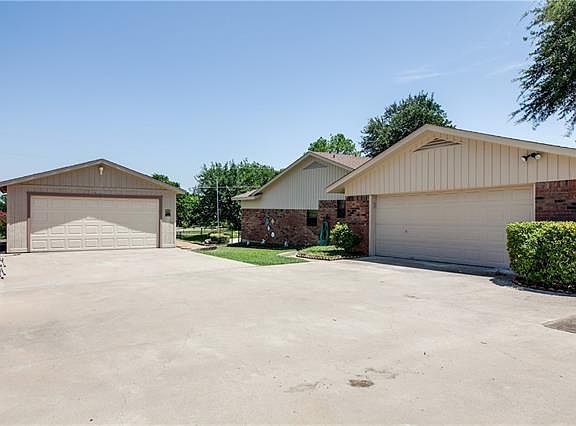 4th image of 2860 High Meadow Dr
