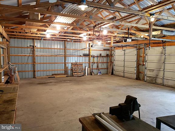 2nd image of 33293 Matthewstown Rd