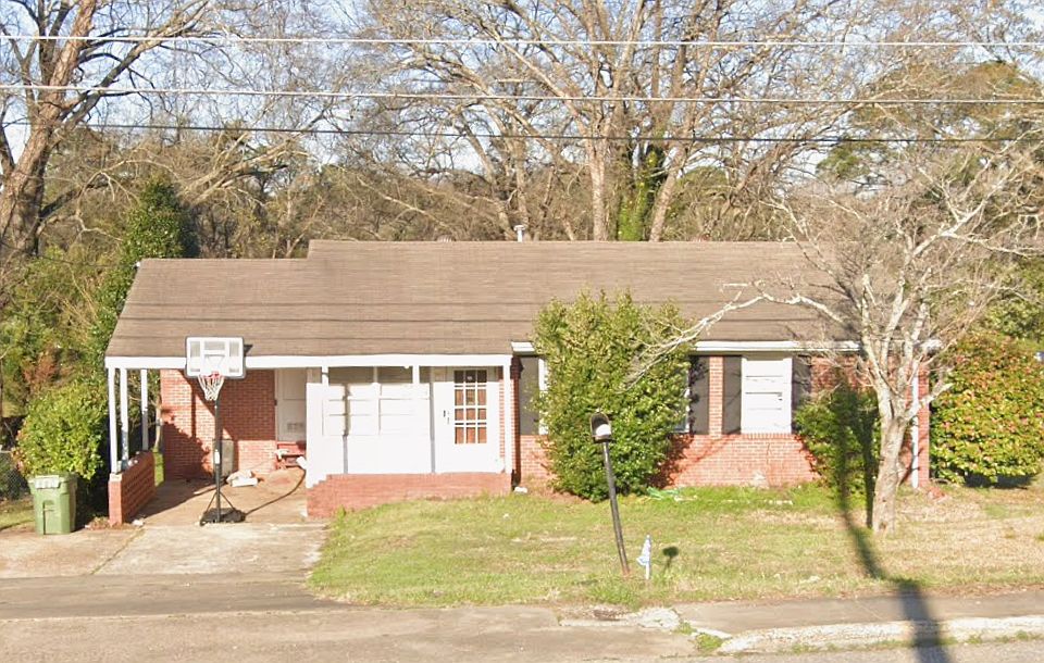 1st image of 262 Perry Hill Rd
