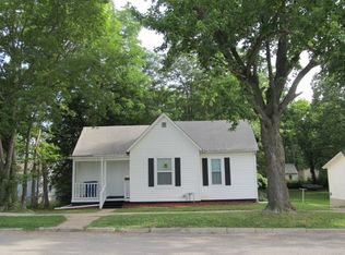 418 Harrison St, Mount Vernon, IL 62864