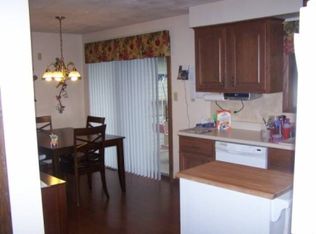 2241 W Harvest Dr, Appleton, WI 54914