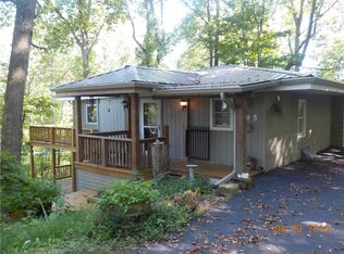 345 Town Hill Rd, Nashville, IN 47448