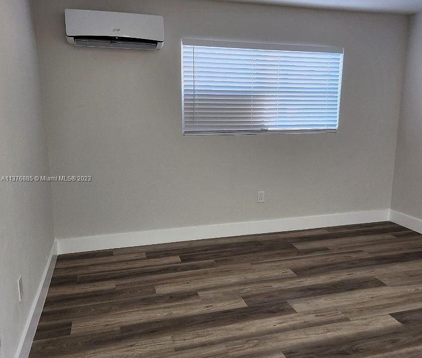 2nd image of 25 W 6th St #27