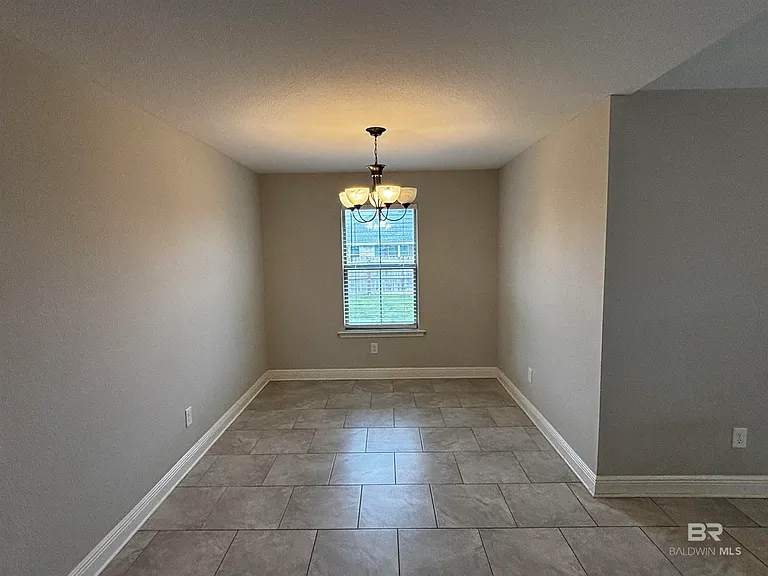 21670 Bartlett Ln — Photo 5