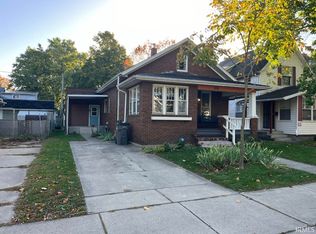 306 S 8th St, Goshen, IN 46528