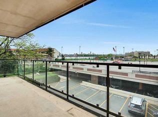 1203 River Rd APT 1H, Edgewater, NJ 07020