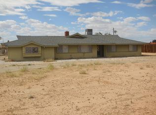 14286 Jicarilla Rd, Apple Valley, CA 92307