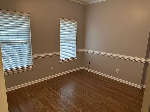 2nd image of 127 Shoreview Dr