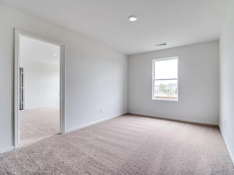 1876 Lockhart Dr — Photo 9