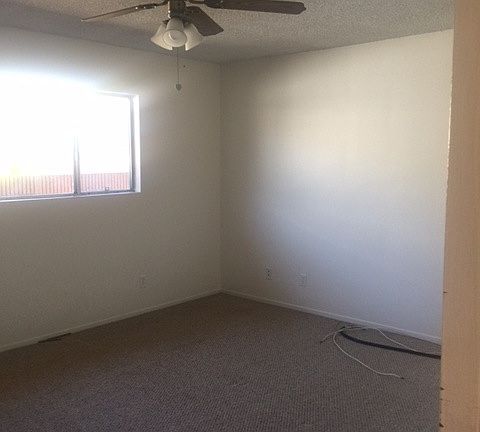 5th image of 4752 McNab Ave