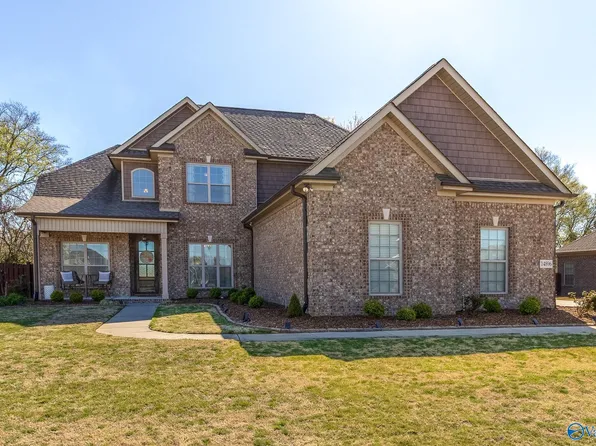 14896 Commonwealth Dr, Athens, AL 35613