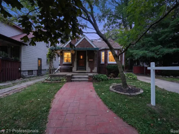 310 W Chesterfield St, Ferndale, MI 48220
