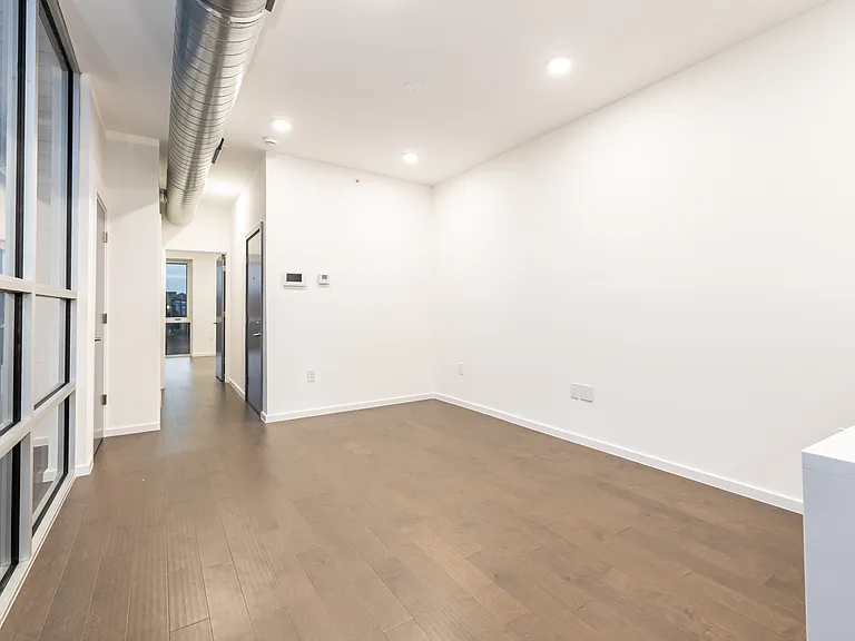 1525 N 6th St #4 — Photo 3