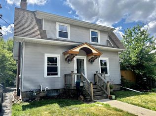 521 Lincoln Ave, Waukesha, WI 53186