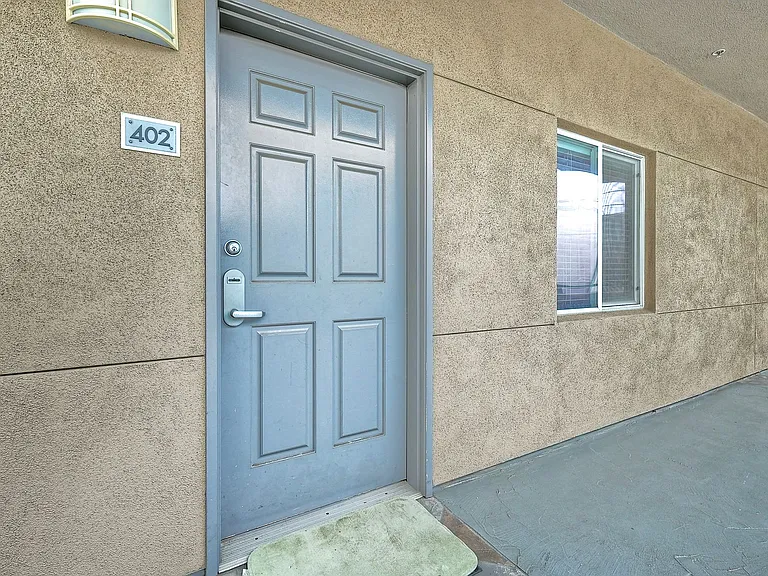 1643 6th Ave #402 — Photo 3