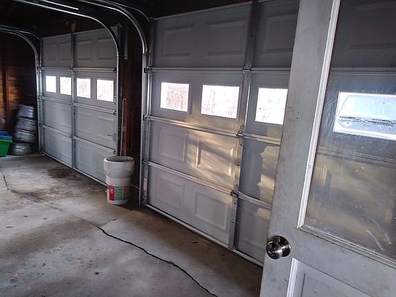 3rd image of 2063 Washburn Ave