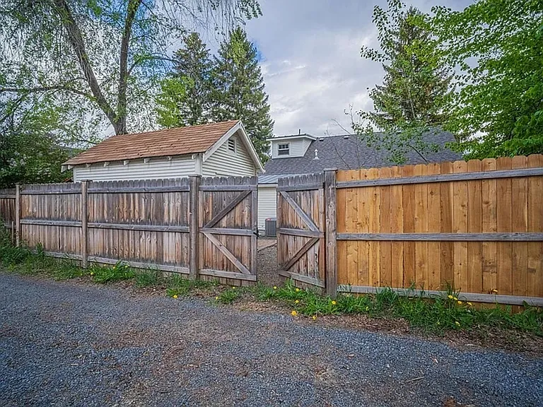 1161 NW Federal St — Photo 33