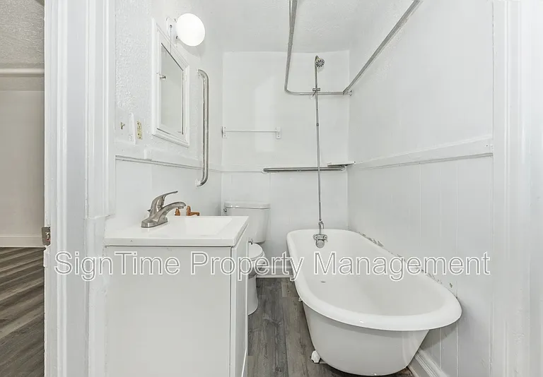 220 Summit Ave #BASEMENT — Photo 20