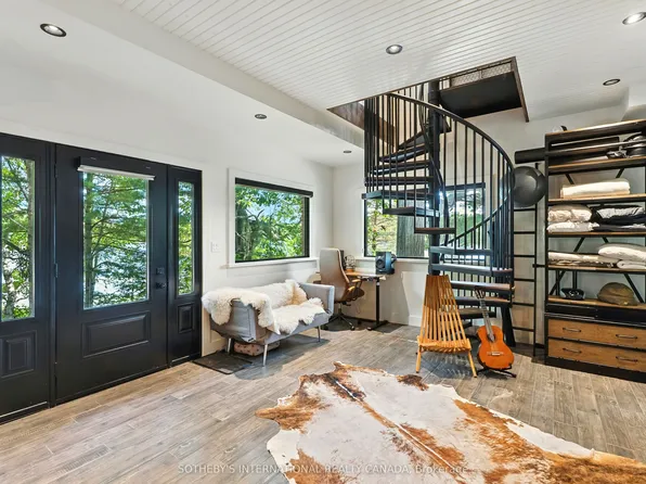 1023 McCabe Rd, Lake Of Bays, ON P0B 1A0