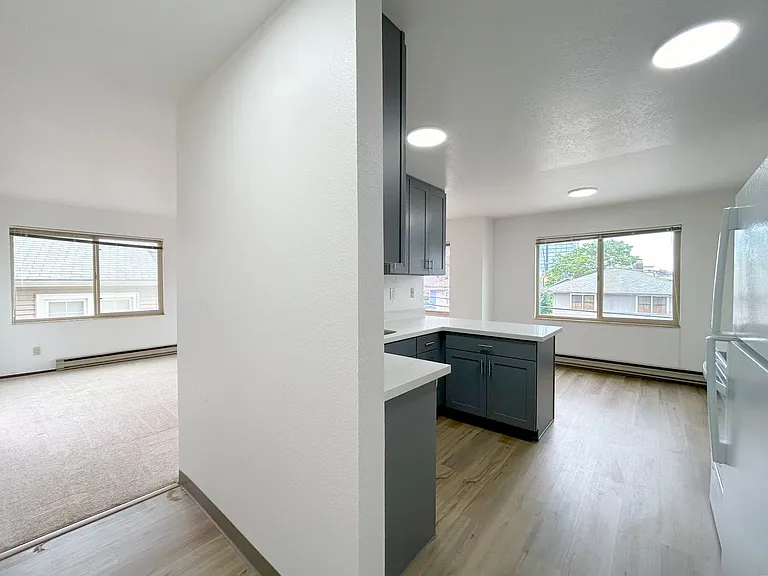 Wingate Apartments — Photo 26