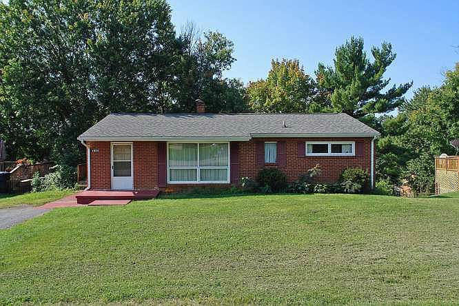 1st image of 4824 Peach Tree Dr NW