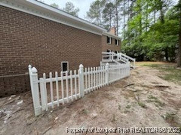 11481 Fairway Dr, Laurinburg, NC 28352