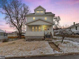 242 Lavern Ave, Halethorpe, MD 21227