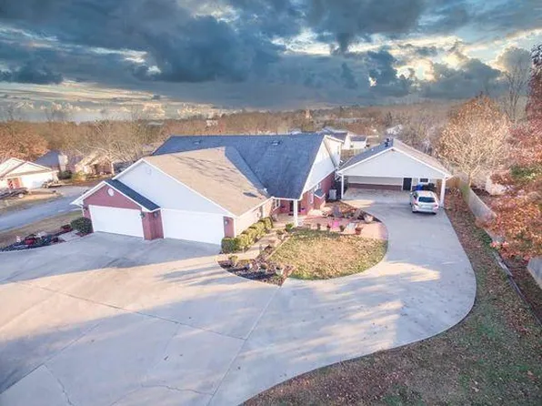 406 Rena Rd, Van Buren, AR 72956